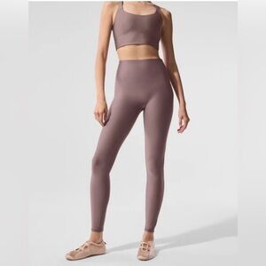 ALO YOGA AIRLIFT HIGH - WAIST SLEEK LEGGING - MUSHROOM - SOLD OUT